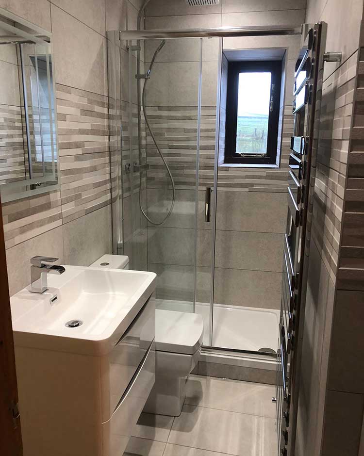 En-Suite bathroom in Sowerby Bridge